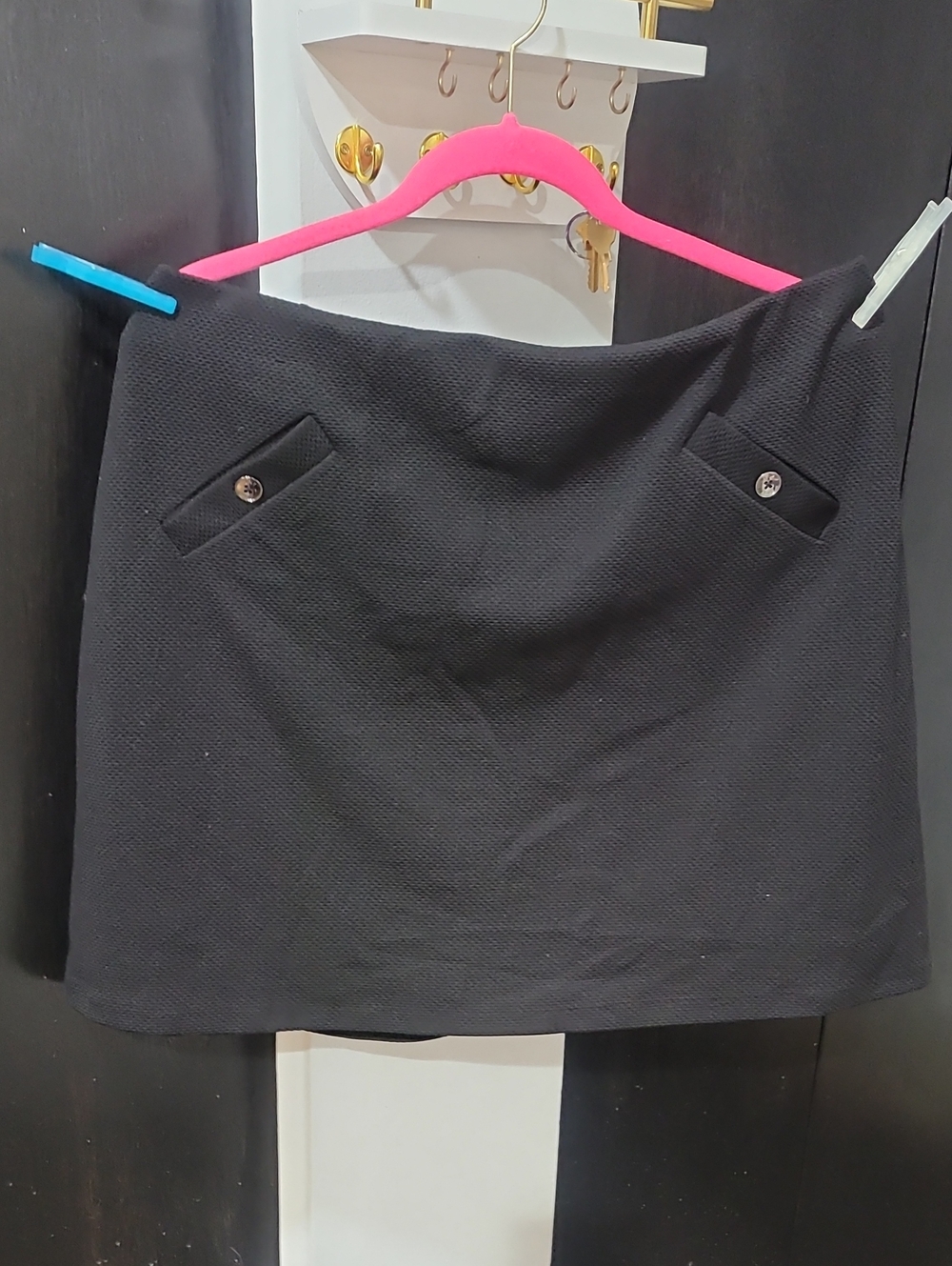 Jones New York Black Textured Mini Skirt with Pocket Tabs